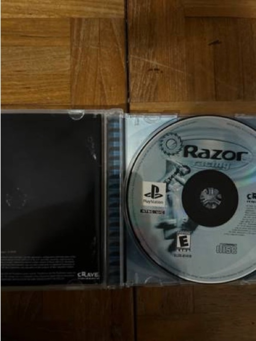 Razor Racing- PlayStation 1 - Picture 3 of 3